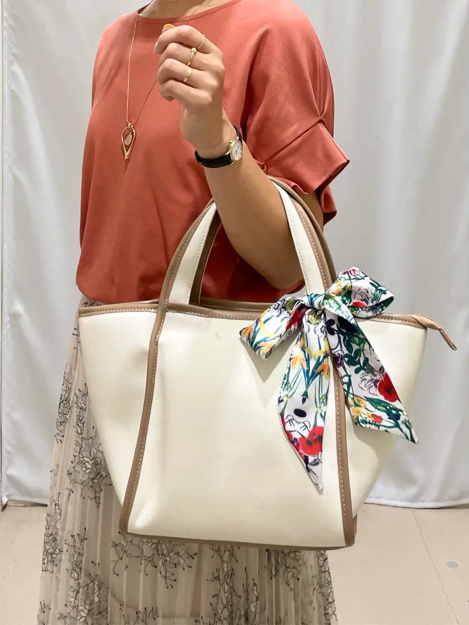 ANY SIS 濱野 コーディネート画像