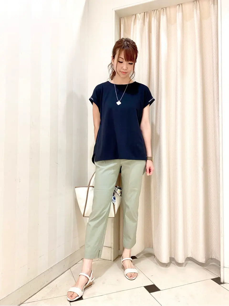 ANY SIS 金井 コーディネート画像