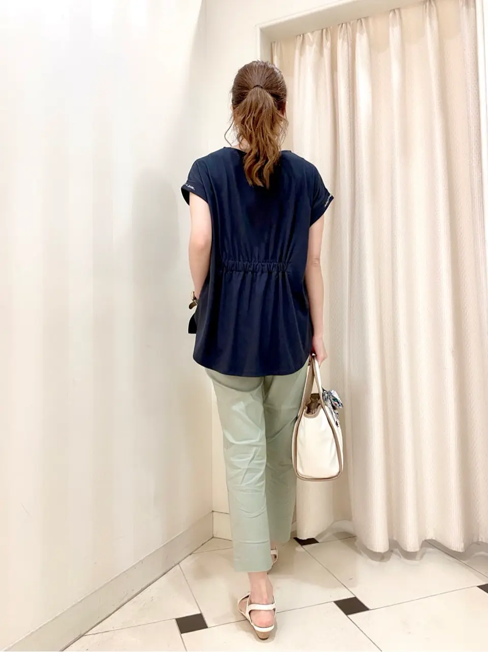 ANY SIS 金井 コーディネート画像