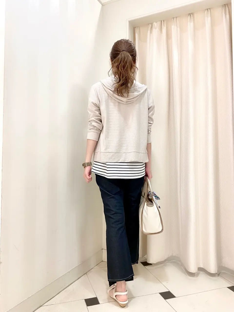 ANY SIS 金井 コーディネート画像