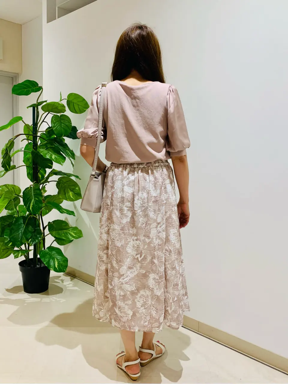 ANY SIS 石川 コーディネート画像