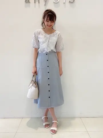 ANY SIS スタッフ コーディネート画像