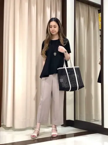 ANY SIS STAFF コーディネート画像