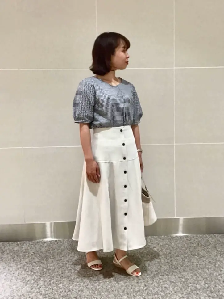 ANY SIS スタッフ コーディネート画像