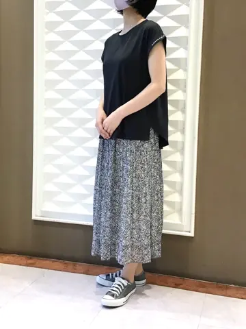 ANY SIS N コーディネート画像