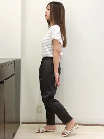 ANY SIS スタッフ コーディネート画像