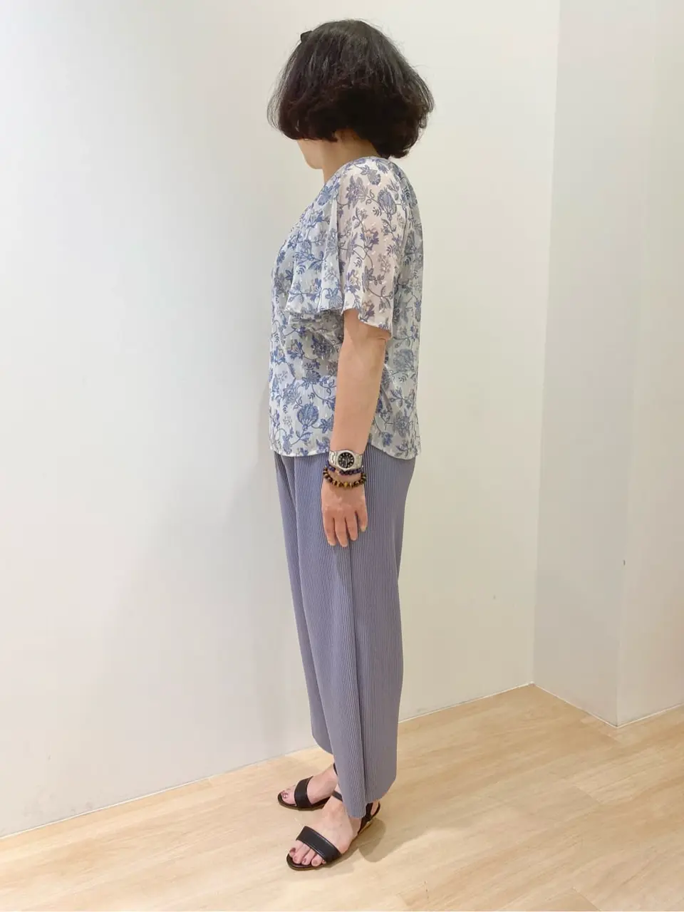 ANY SIS 今仲 コーディネート画像