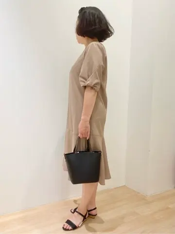 ANY SIS 今仲 コーディネート画像