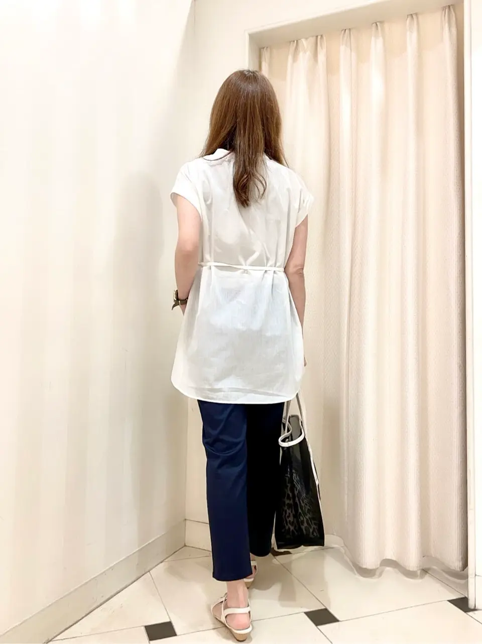 ANY SIS 金井 コーディネート画像