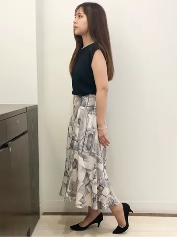 ANY SIS スタッフ コーディネート画像