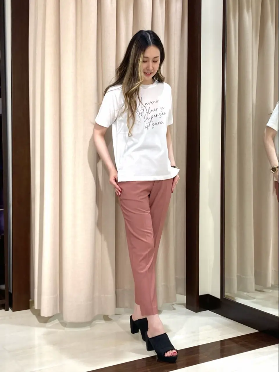 ANY SIS STAFF コーディネート画像