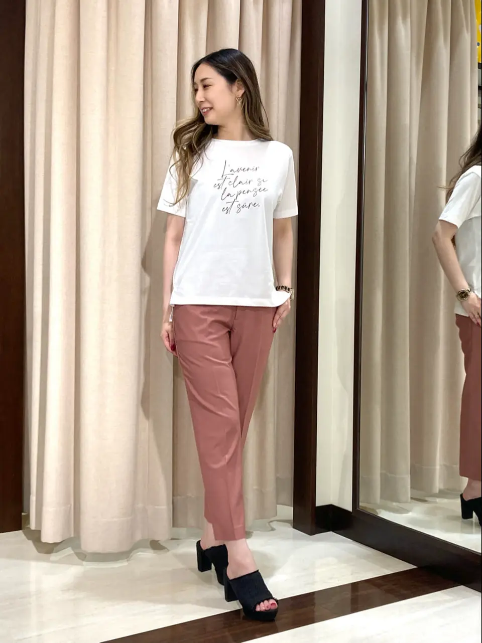 ANY SIS STAFF コーディネート画像