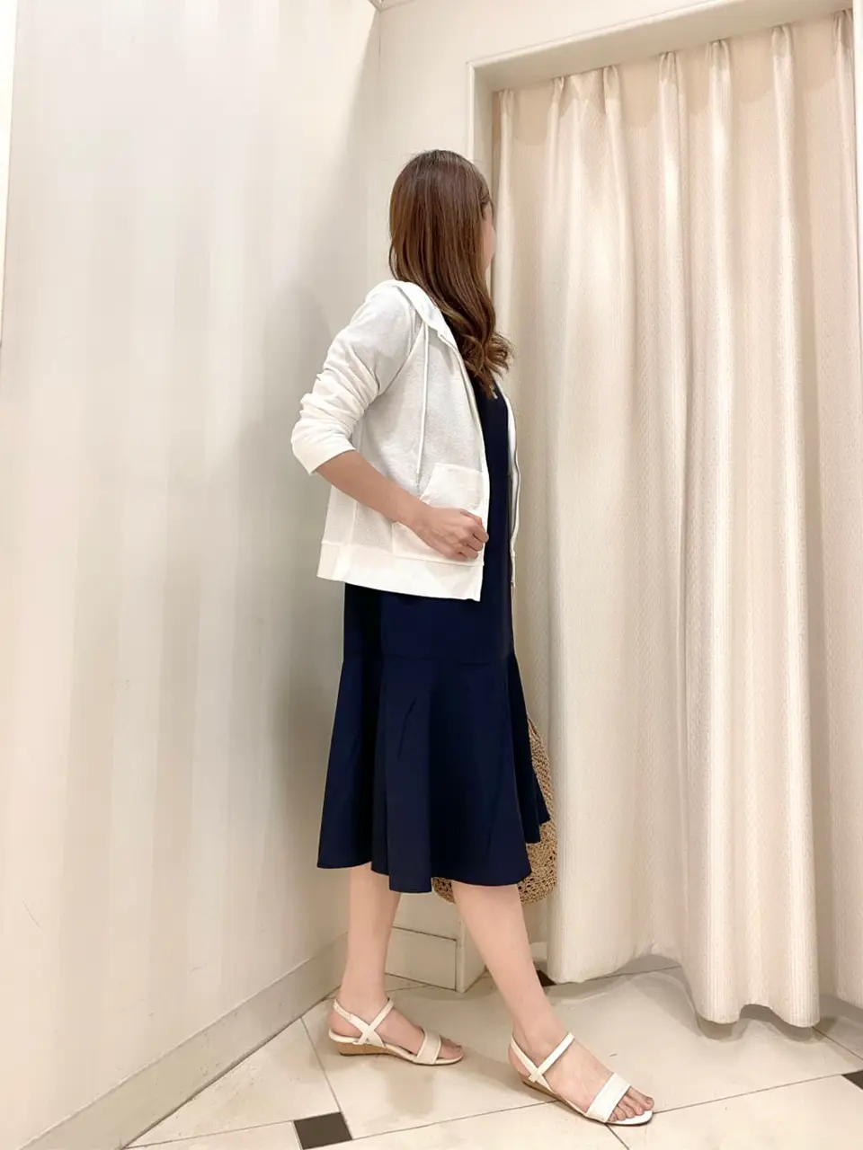 ANY SIS 金井 コーディネート画像