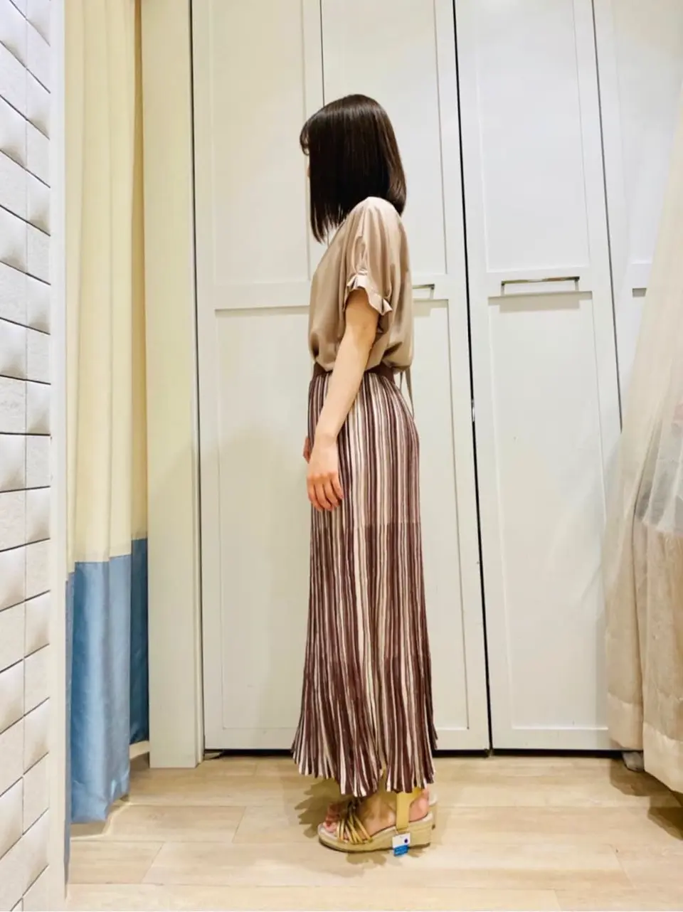 ANY SIS スタッフ コーディネート画像