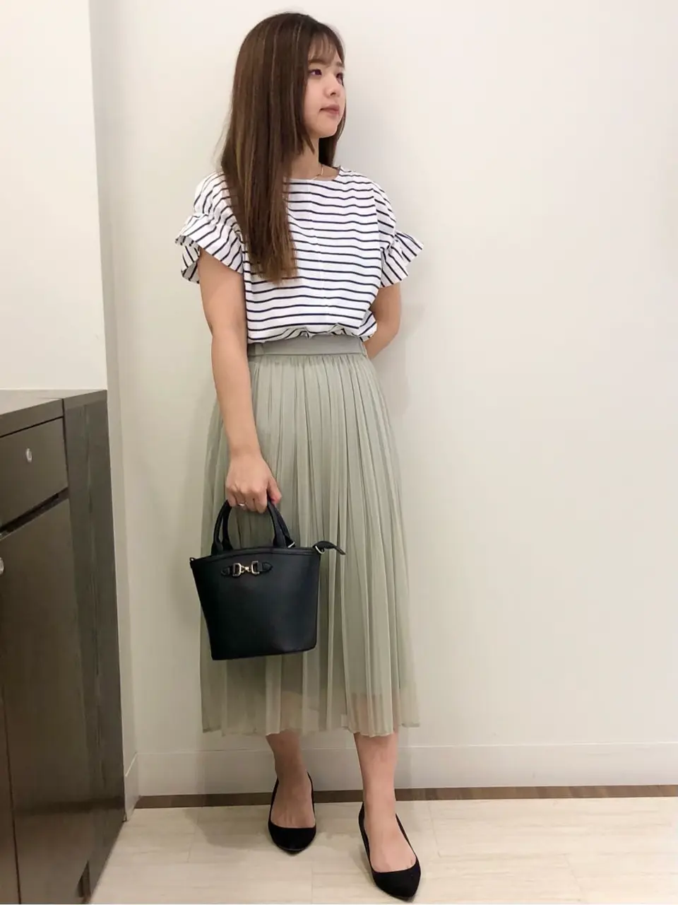 ANY SIS スタッフ コーディネート画像