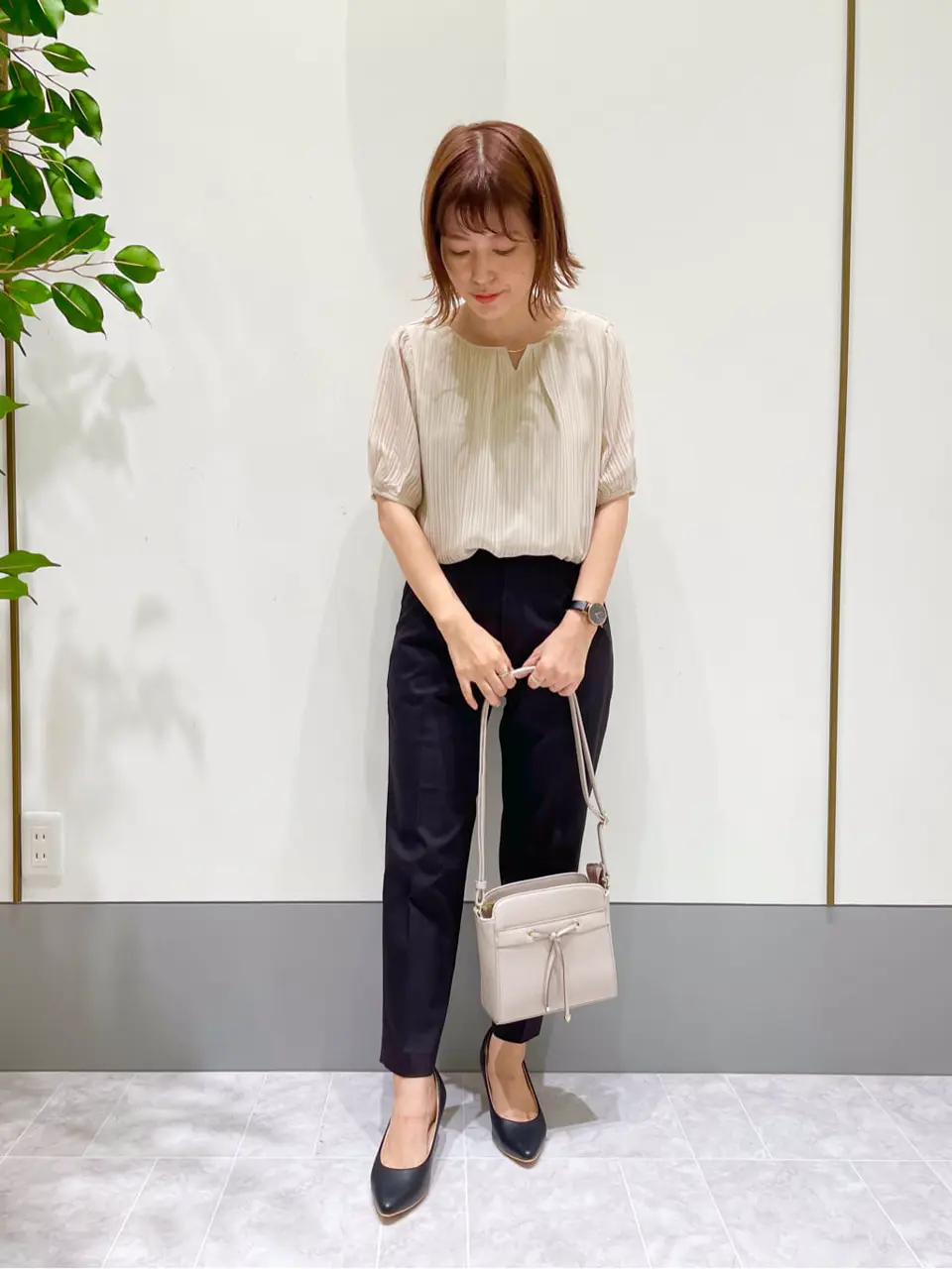 ANY SIS スタッフ コーディネート画像