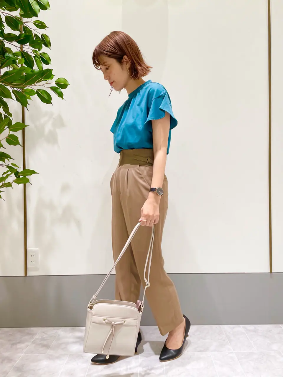 ANY SIS スタッフ コーディネート画像