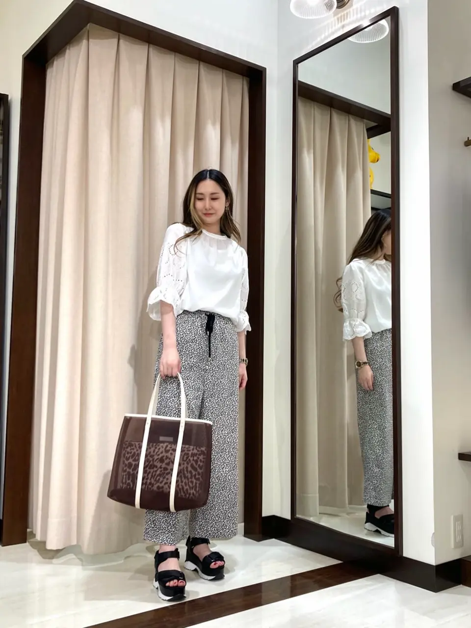 ANY SIS STAFF コーディネート画像