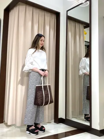 ANY SIS STAFF コーディネート画像