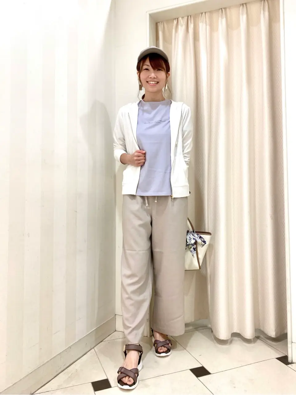 ANY SIS 金井 コーディネート画像