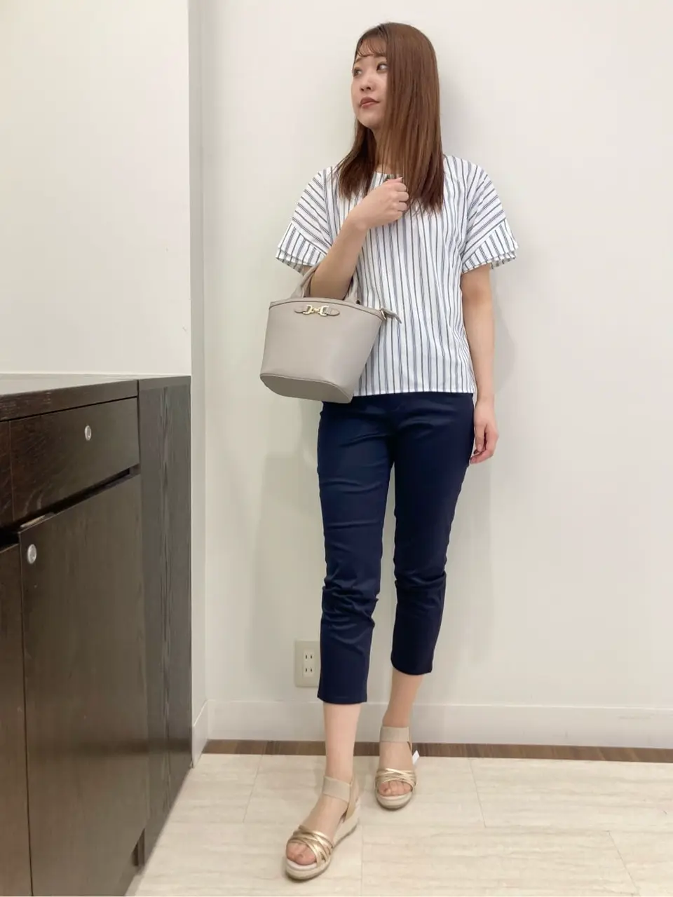 ANY SIS スタッフ コーディネート画像