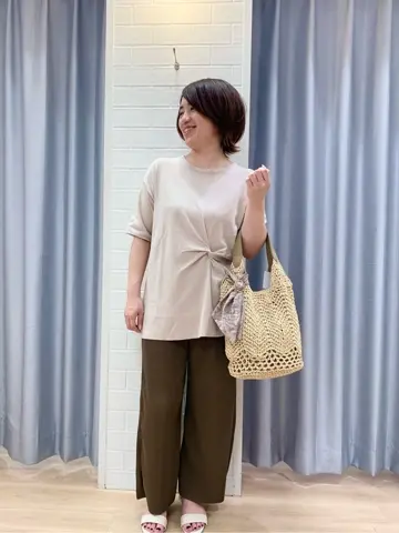 ANY SIS 丸岡 コーディネート画像