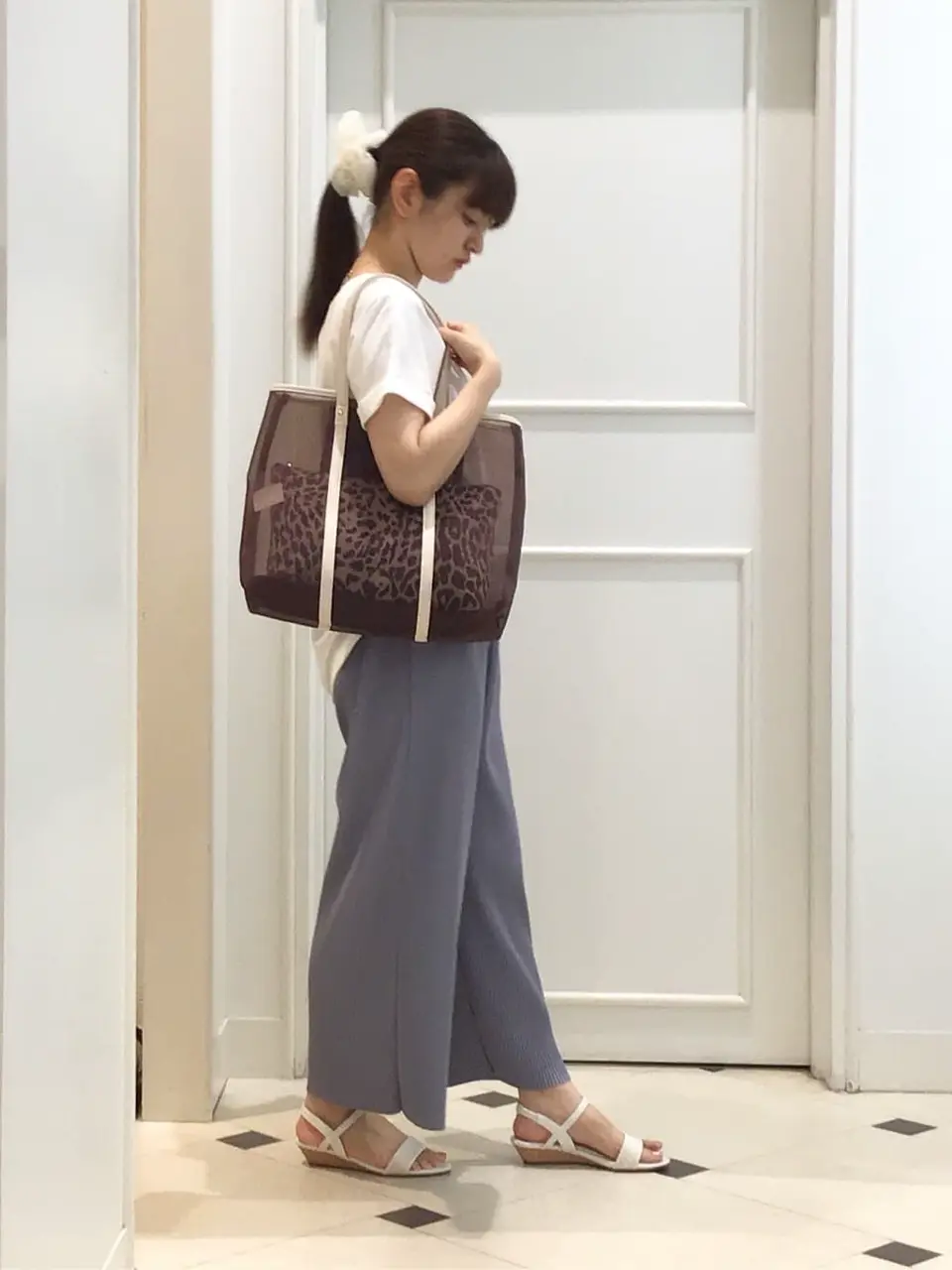 ANY SIS スタッフ コーディネート画像