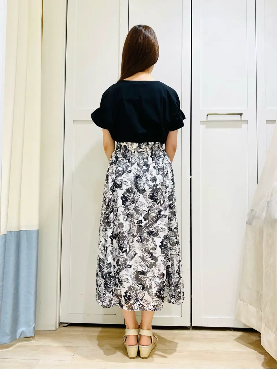 ANY SIS スタッフ コーディネート画像