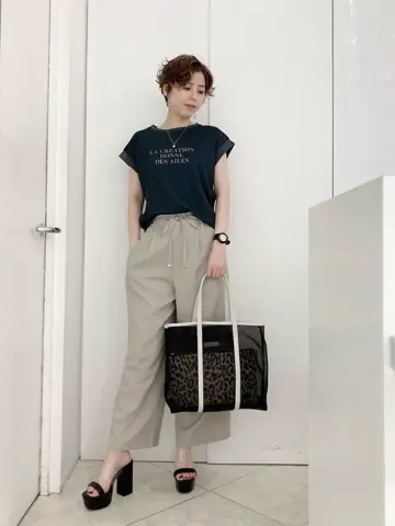 ANY SIS スタッフ コーディネート画像