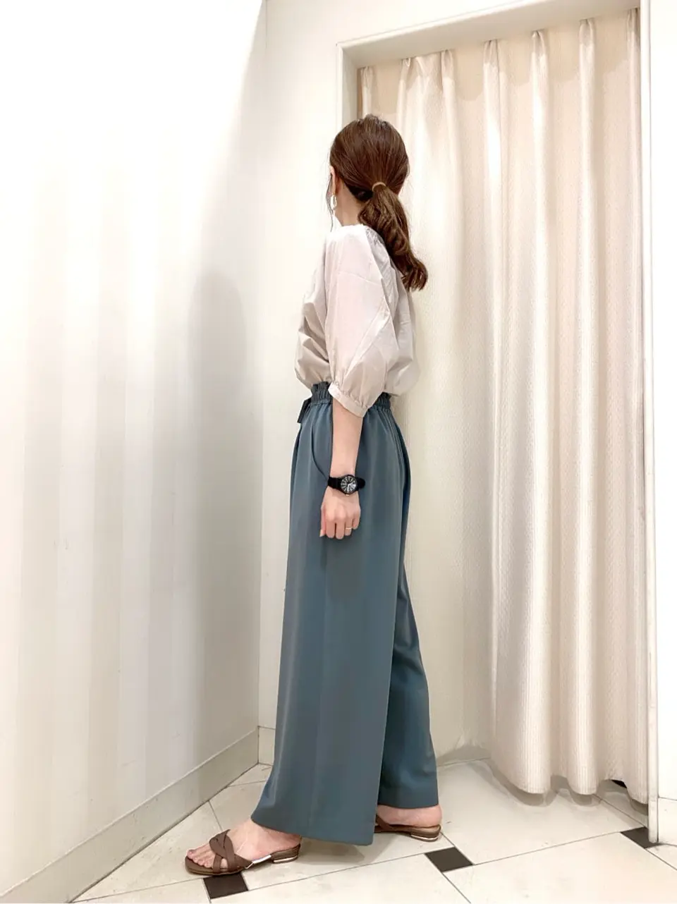 ANY SIS 金井 コーディネート画像