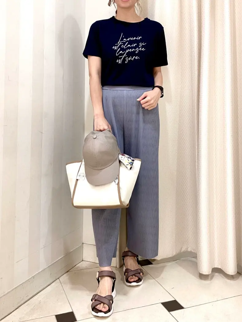 ANY SIS 金井 コーディネート画像