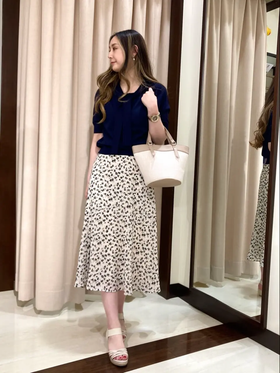 ANY SIS STAFF コーディネート画像