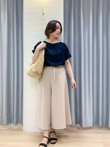 ANY SIS 丸岡 コーディネート画像