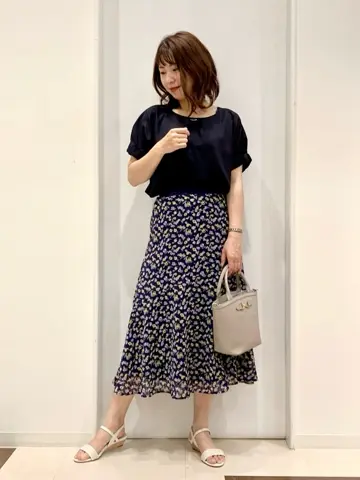 ANY SIS 横田 コーディネート画像