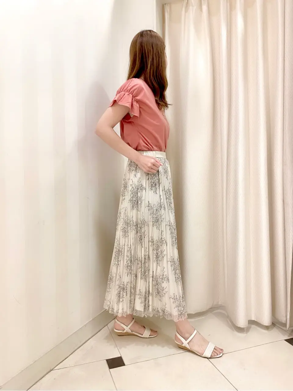 ANY SIS 金井 コーディネート画像