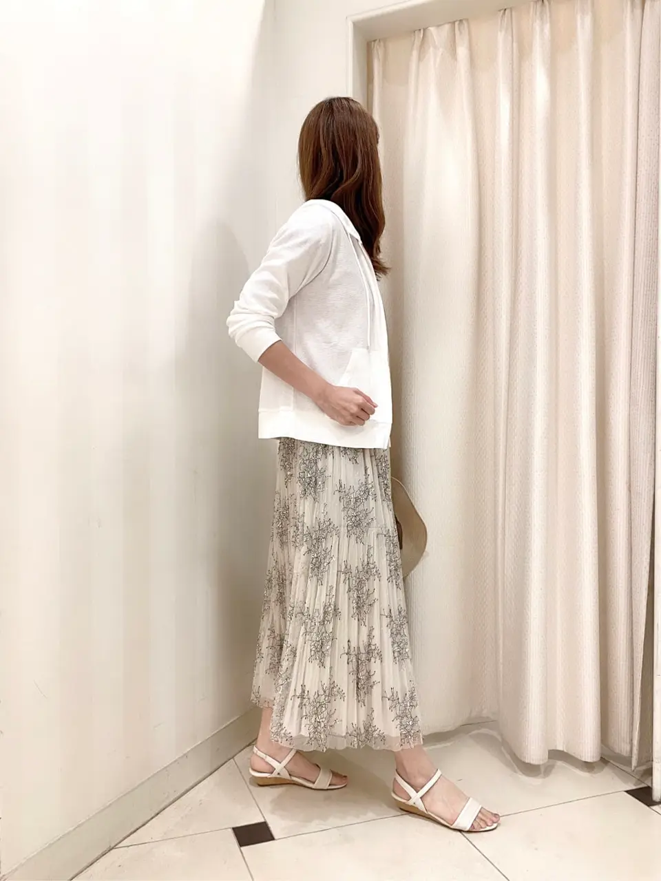 ANY SIS 金井 コーディネート画像