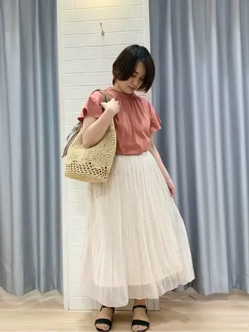 ANY SIS 丸岡 コーディネート画像