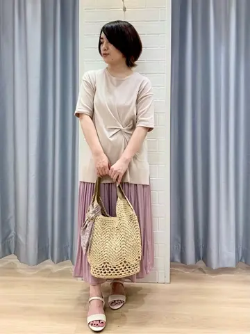 ANY SIS 丸岡 コーディネート画像