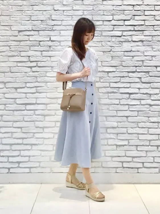 ANY SIS スタッフ コーディネート画像