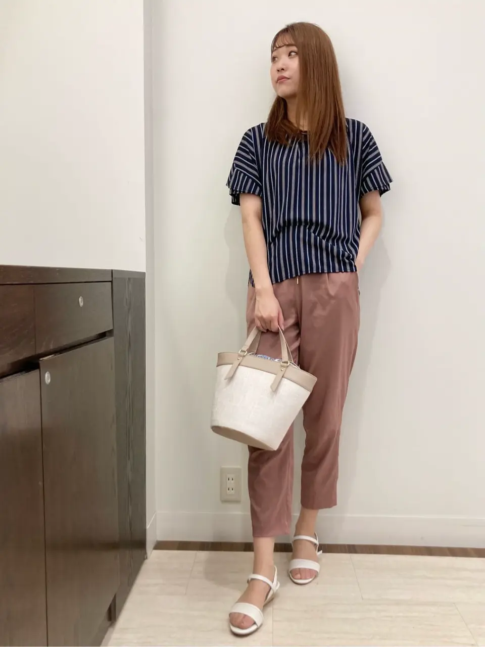 ANY SIS スタッフ コーディネート画像