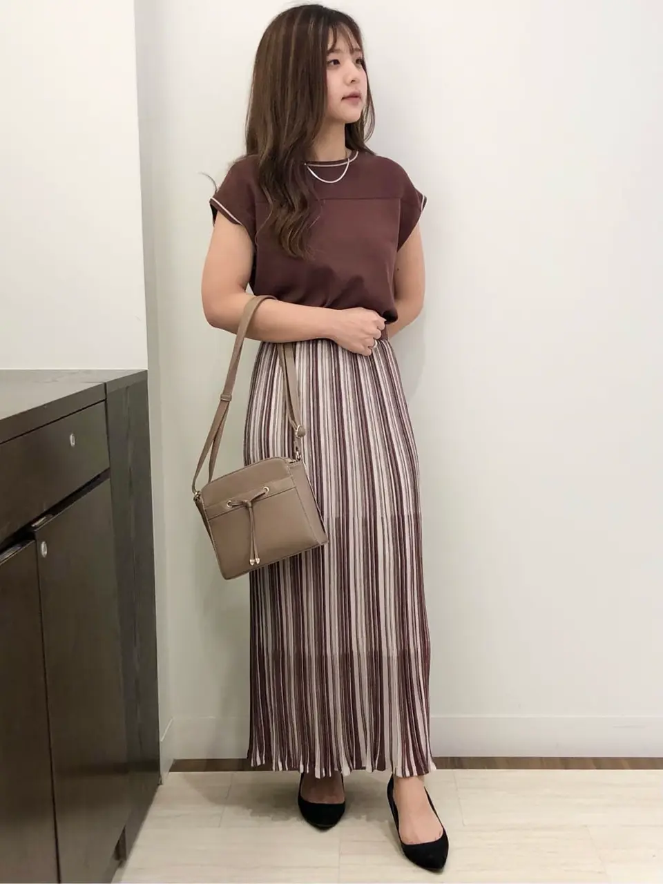 ANY SIS スタッフ コーディネート画像