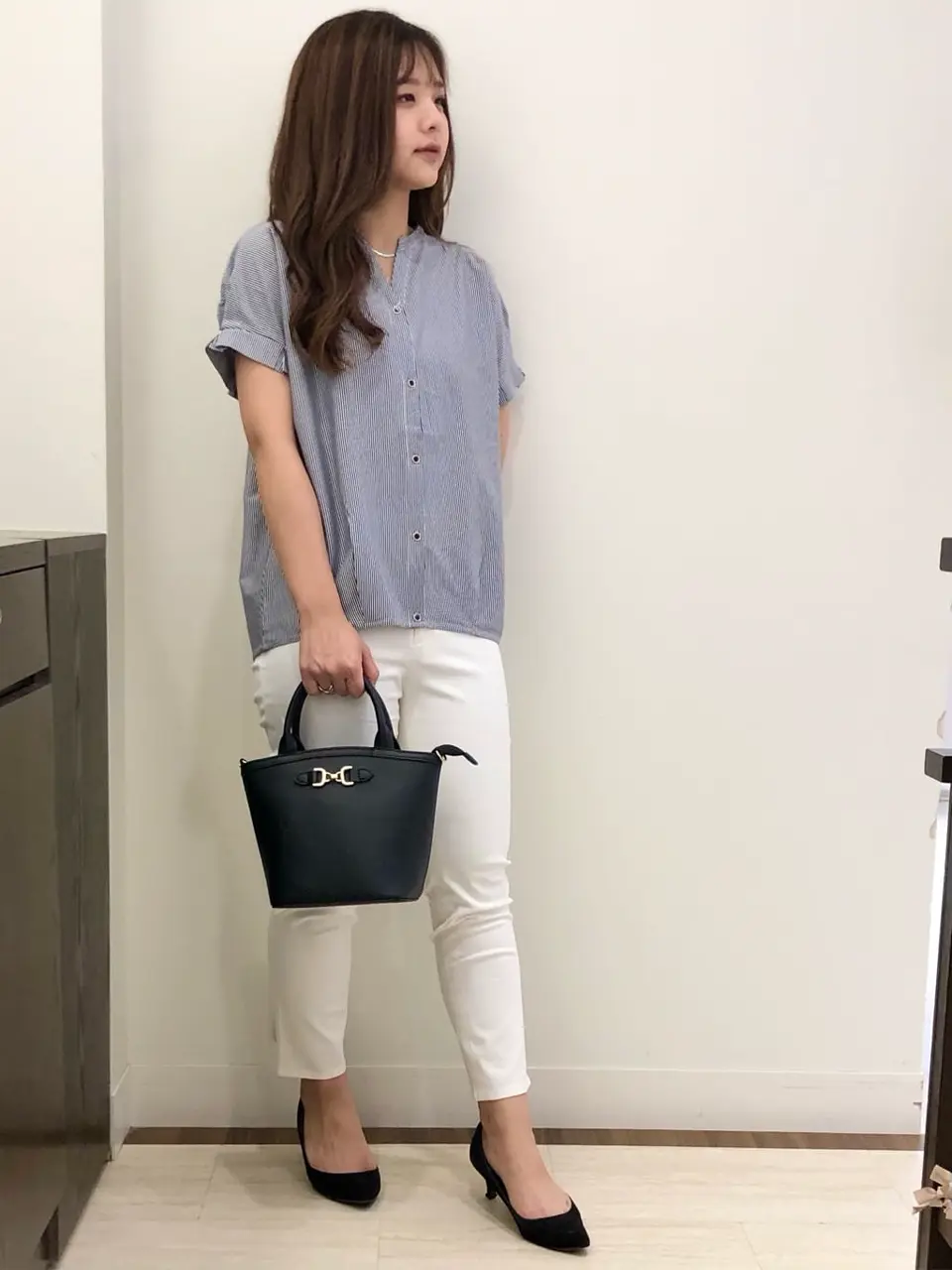 ANY SIS スタッフ コーディネート画像