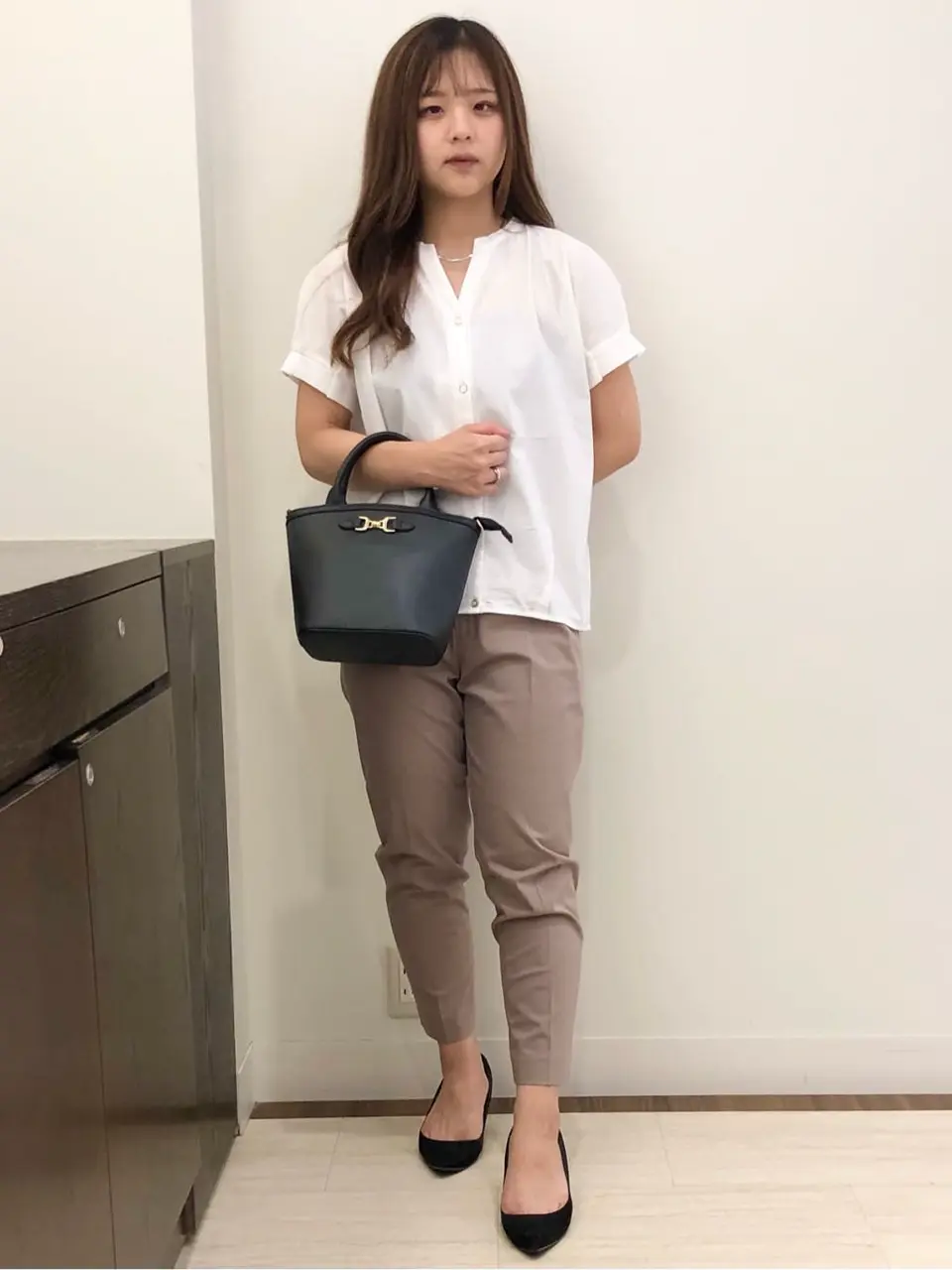 ANY SIS スタッフ コーディネート画像