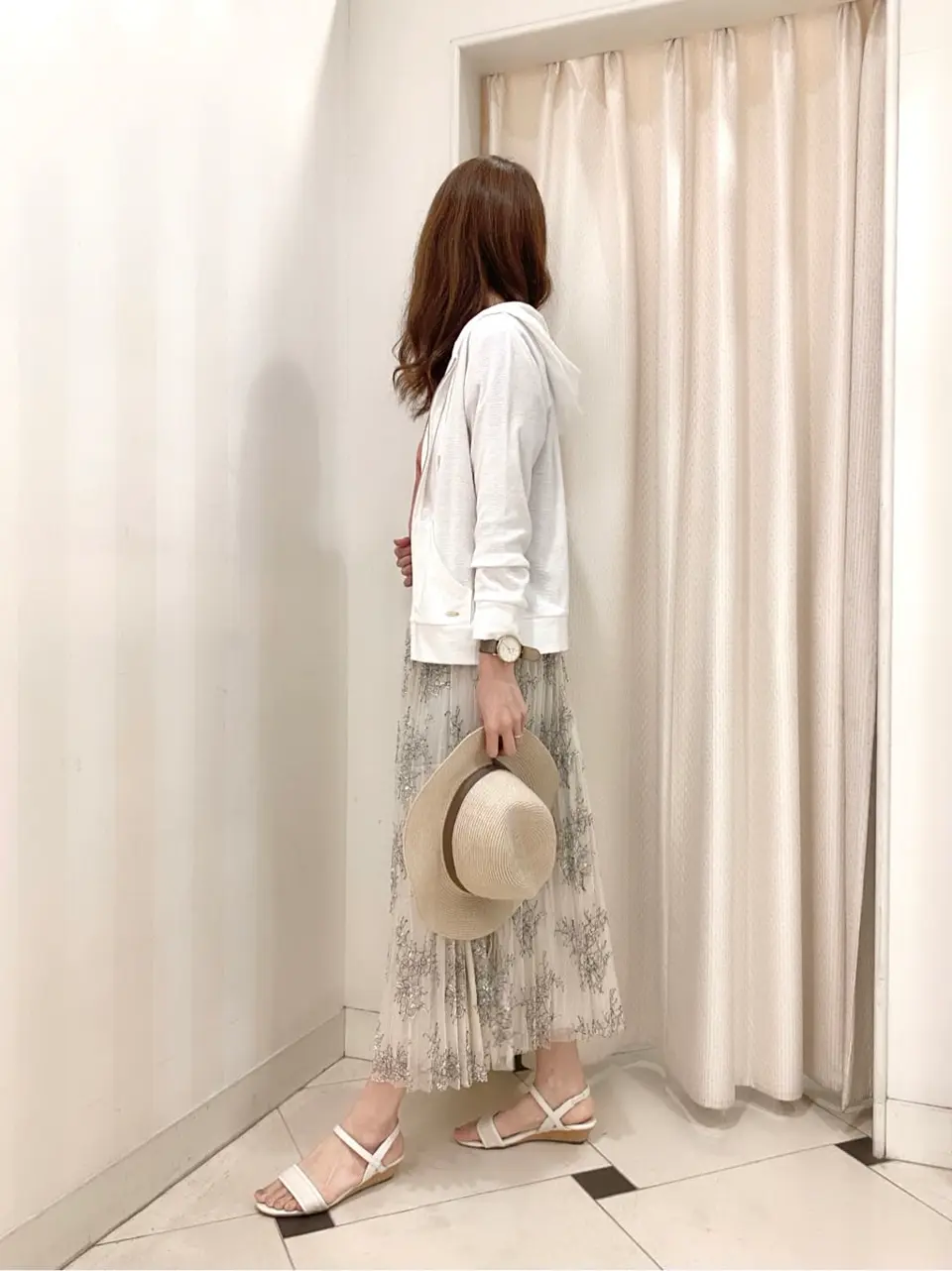 ANY SIS 金井 コーディネート画像