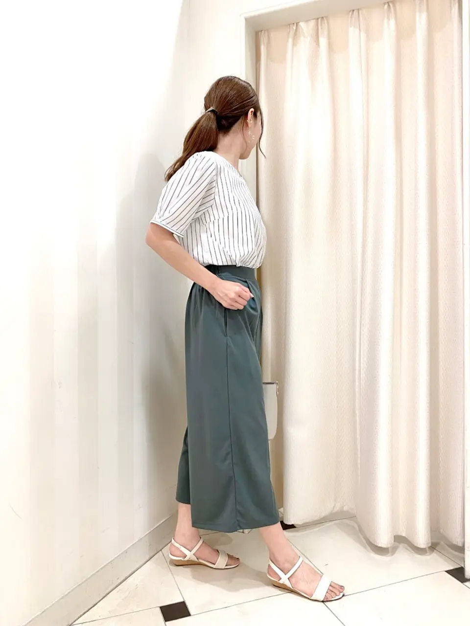 ANY SIS 金井 コーディネート画像