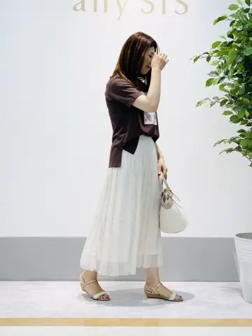 ANY SIS 岡本 コーディネート画像