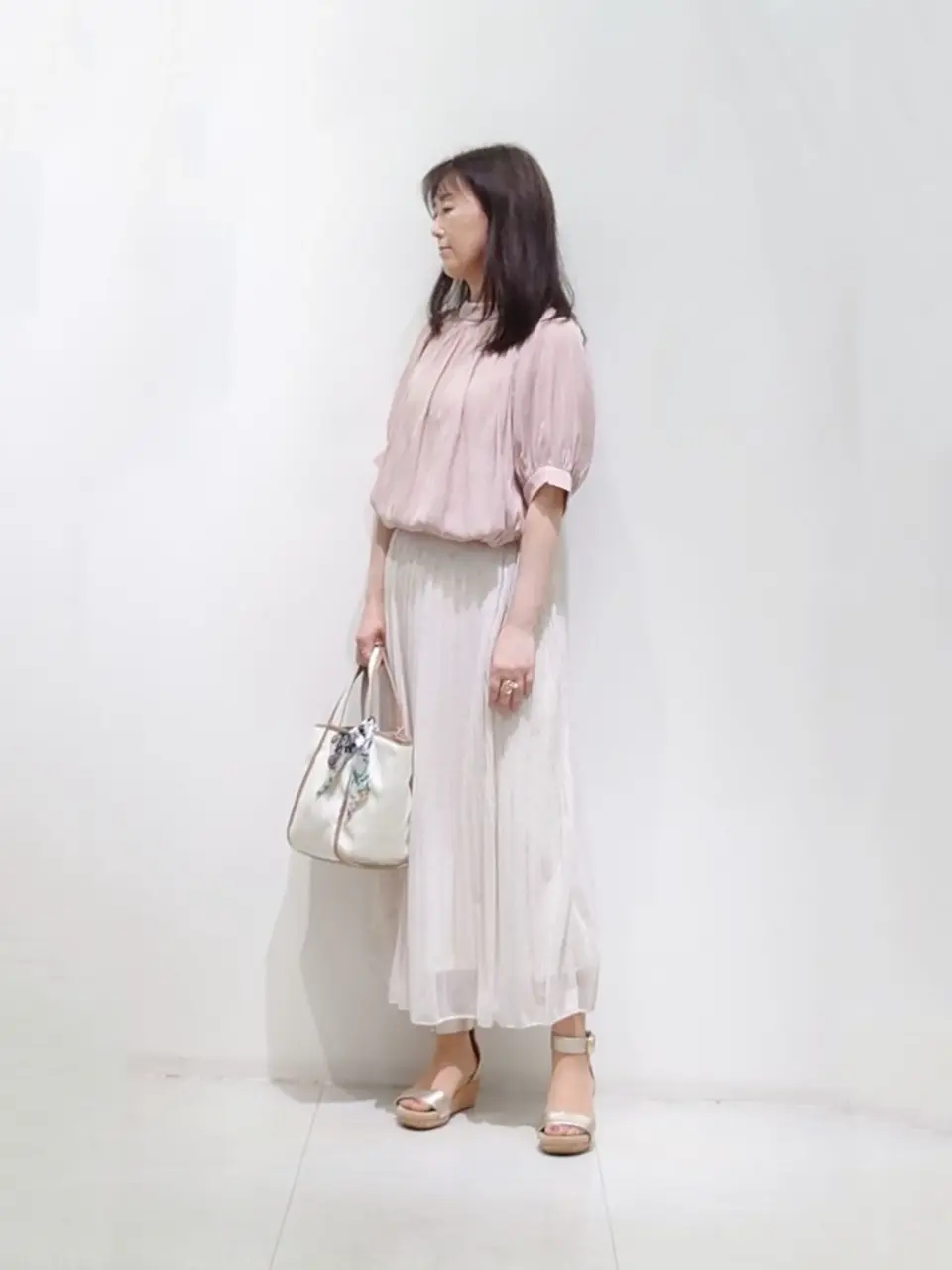 ANY SIS スタッフ コーディネート画像