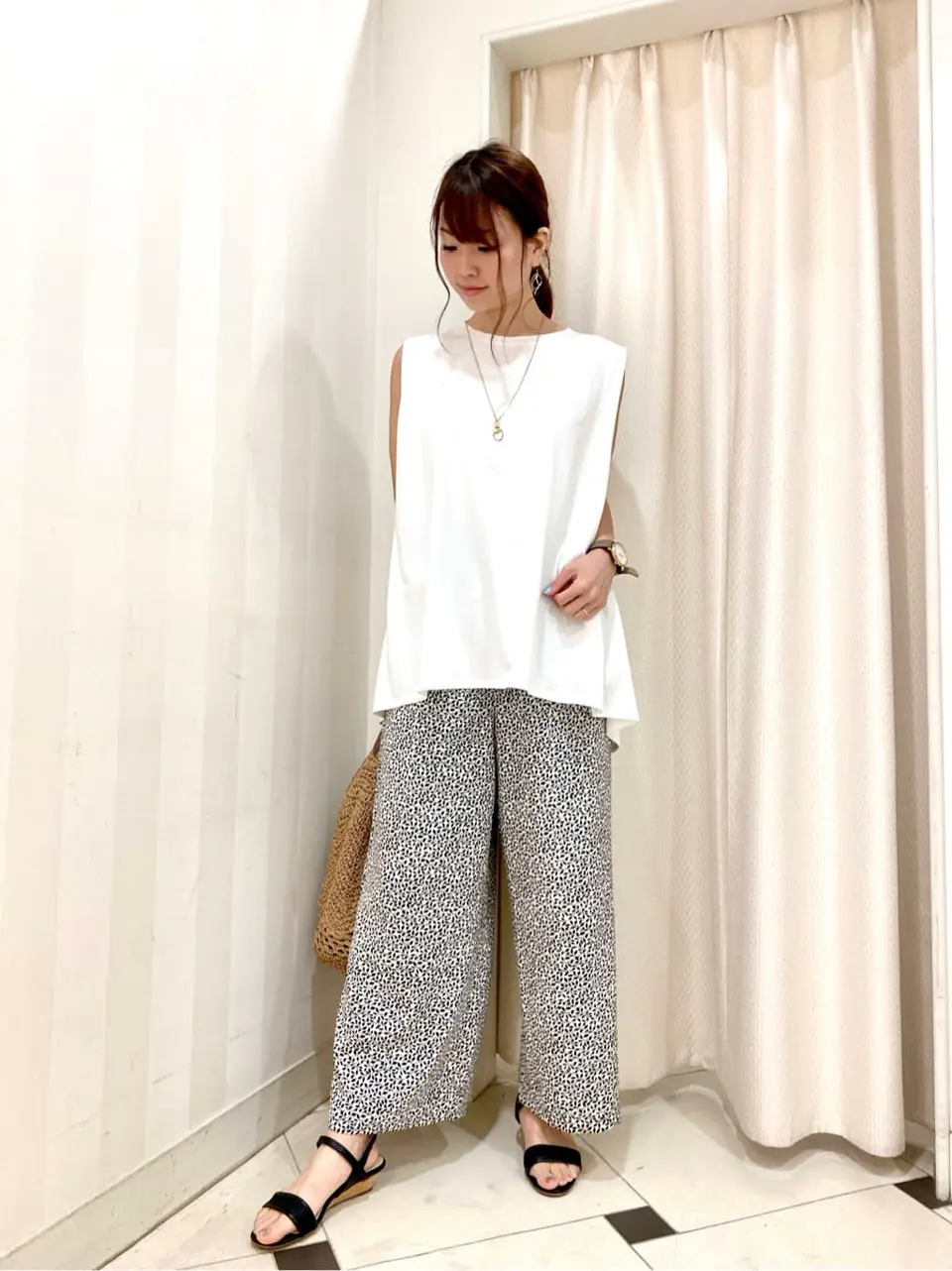 ANY SIS 金井 コーディネート画像