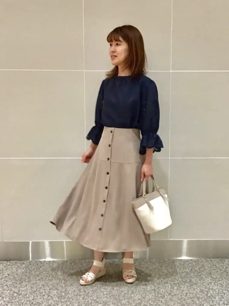 ANY SIS 浅野 コーディネート画像