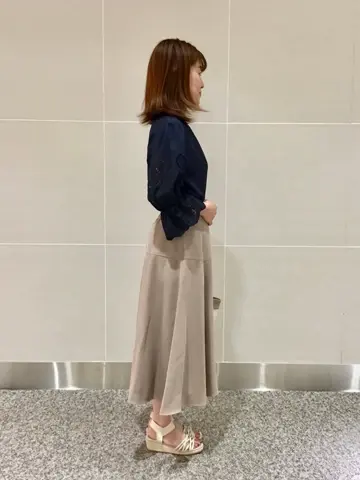 ANY SIS 浅野 コーディネート画像